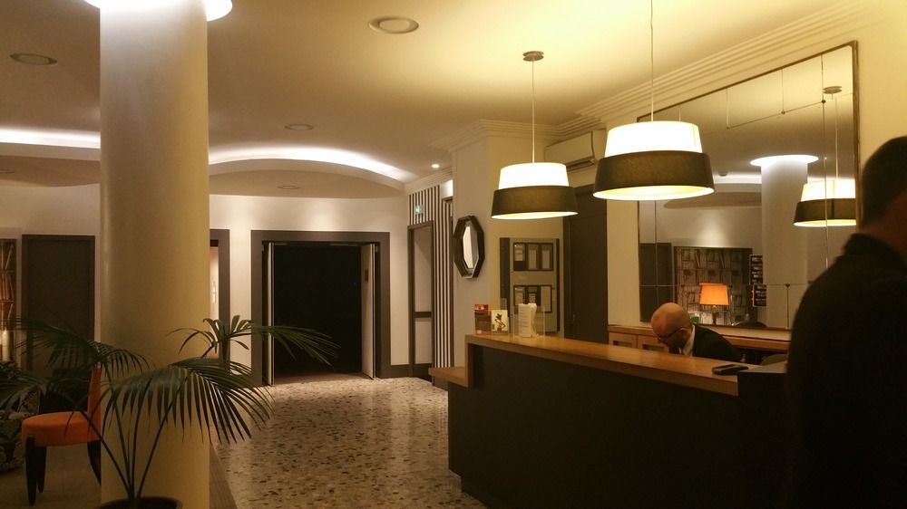 Hotel Raymond 4 ตูลูส ภายนอก รูปภาพ